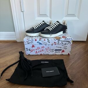 Dolce & Gabbana Black and White Leather Sneakers